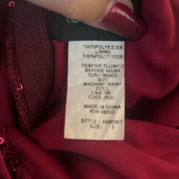 👠Teeze Me burgundy sequin strappy open back fitted evening maxi dress size small - Picture 10 of 12